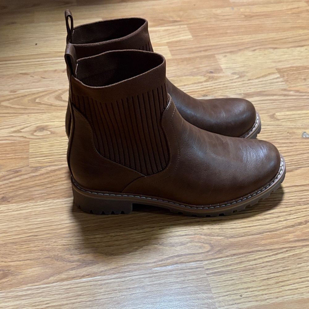 Corkys Brown Ankle Boots - Picture 3 of 7